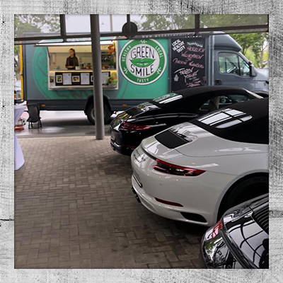 My Green Smile Foodtruck im Porsche Autohaus